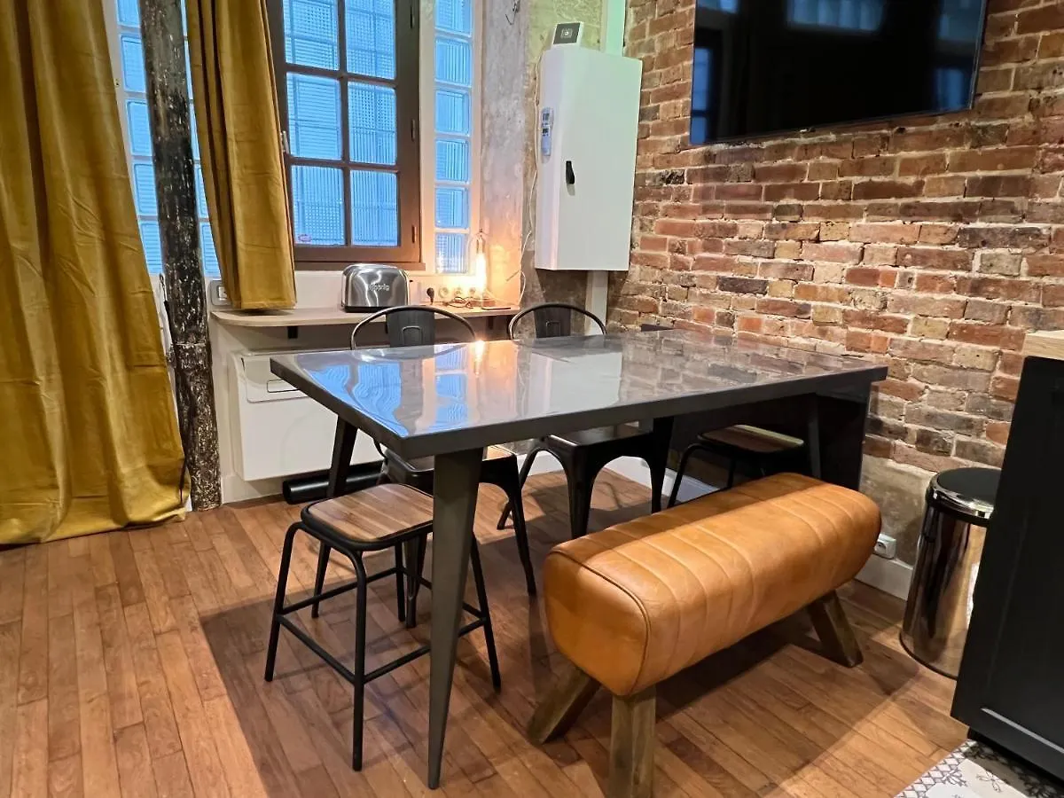Good Vibes Luxurious Loft In Paris 11Th, With Ac & Table Football