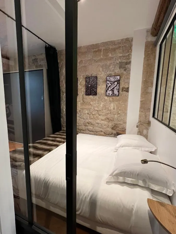 Good Vibes Luxurious Loft In Paris 11Th, With Ac & Table Football France