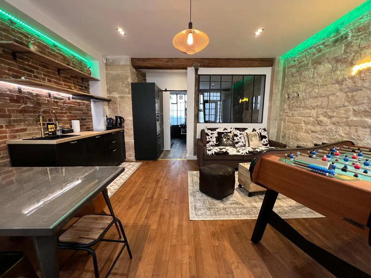 Apartment Good Vibes Luxurious Loft In Paris 11Th, With Ac & Table Football