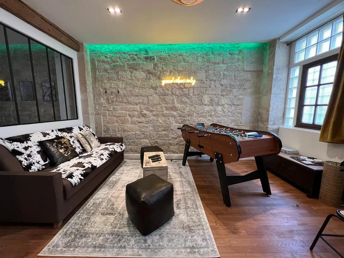 Good Vibes Luxurious Loft In Paris 11Th, With Ac & Table Football