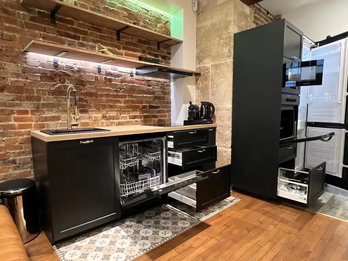 Good Vibes Luxurious Loft In Paris 11Th, With Ac & Table Football