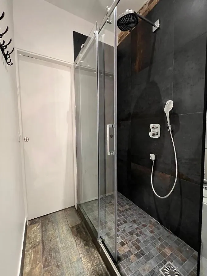 Apartamento Good Vibes Luxurious Loft In Paris 11Th, With Ac & Table Football